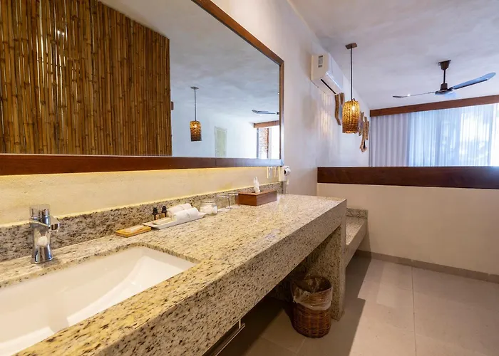 Arrecifes Hotel 4*